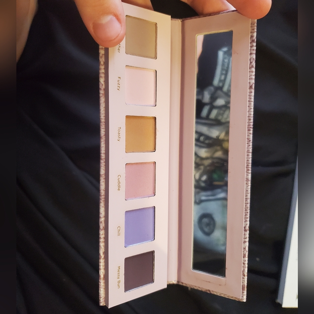 Makeup pallet